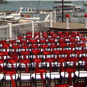 Waterpoint Premier Lakeside Venue: Choose a Best Service For Your Wedding